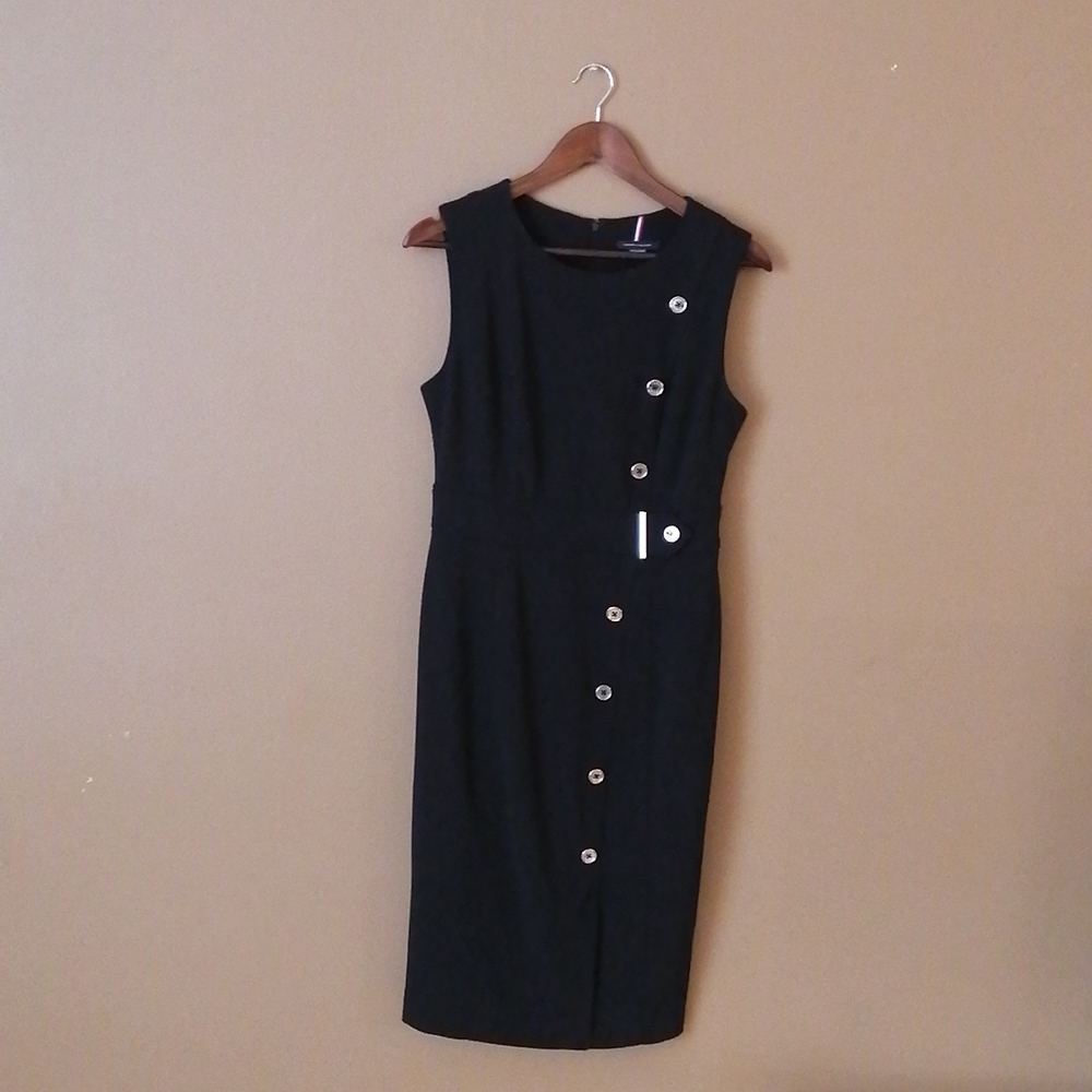 Tommy Hilfiger Sleeveless Dress Buttons Front and Faux-Belt